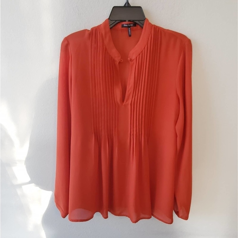 Daisy Fuentes pintucked‎ semi sheer blouse medium